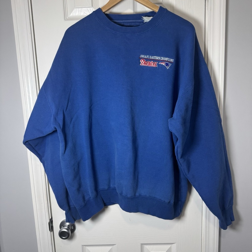 Vintage NFL New England Patriots AFC Champions Sweatshirt Size XL Blue Majestic